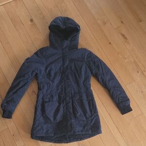 Athleta District Primaloft Parka In Black Size Med